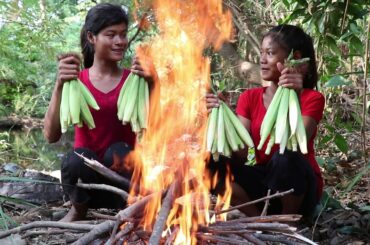 Burn baby Corn and Chili sauce for Dinner and Eating delicious - My Natural Food Ep 13