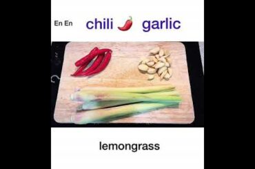 Gà xào sả ớt - Chicken cooked with lemongrass and chili