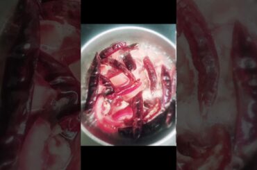 HOMEMADE CHILI-GARLIC SAUCE