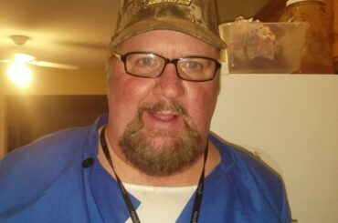 Pool room style chili dogs from the Barefoot chef