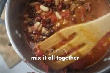 Making Chili and Cornbread Cakes With SEEDS Chef Eli