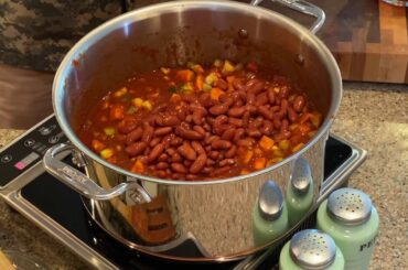 Vegetarian Chili: Perfectly Seasoned Cooking Bootcamp