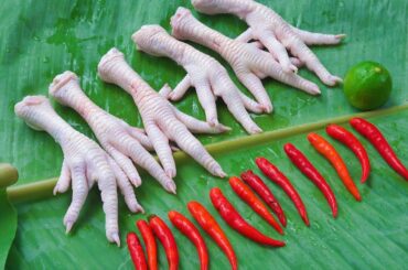 Tasty Chicken Feet Grilled with Chili Recipe : Easy Cooking with Sweet Home