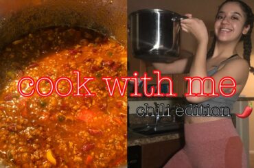 COOK WITH ME: EASY SPICY CHILI RECIPE