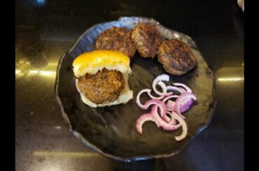 Mozzarella Chili Beef Burger - SAIF STREET