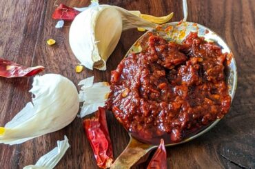 How to Make Extra Spicy Garlic Chili Oil Hot Sauce Recipe (Tibetan Sepen) | Few ingredients only.