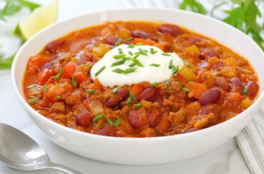 Quick & Easy Chili Recipe | Perfect for Meal Prep + Made With Pantry Ingredients