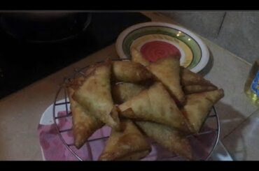 Aalo Samosa Recipe - Bhago's Kitchen