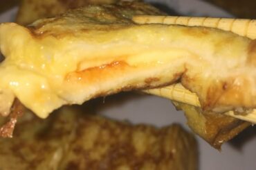 French toast with chili sauce/5minutes cooking  french toast/quick and easy french toast