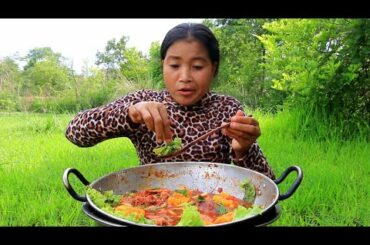 Curry Squid with Prawns and Chili recipe  For Food & My Lifestyle