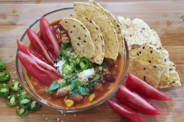 15 min Delicious Vegetarian Chili (with audio)