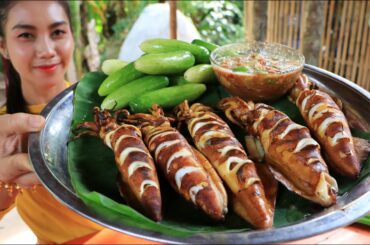 Tasty squid grilled recipe with chili sauce