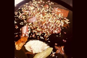 Making hot chili oil