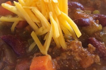 Poppy makes The Best Homemade Beef Chili Recipe and Hotdogs..!!!Daily Vlog Italian