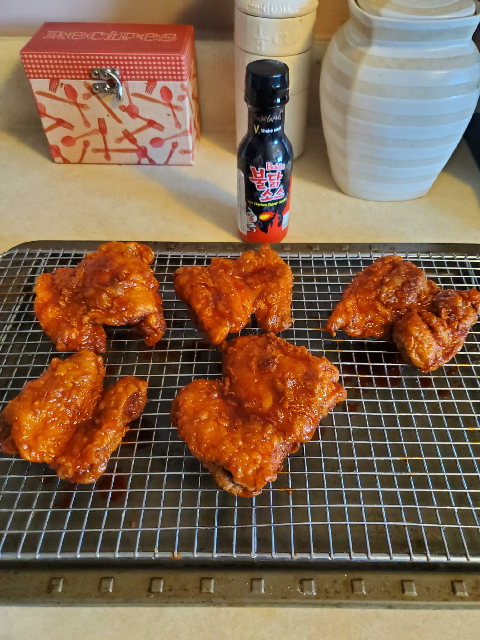made-some-spicy-fried-chicken-with-samyang-sauce-chili-chili