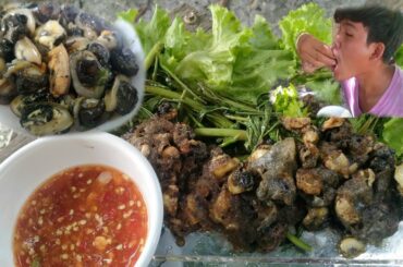 Fried snails with lettuce With chili fish sauce