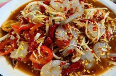 Tasty shrimp salad with papaya and chili recipe - yummy papaya salad shrimp