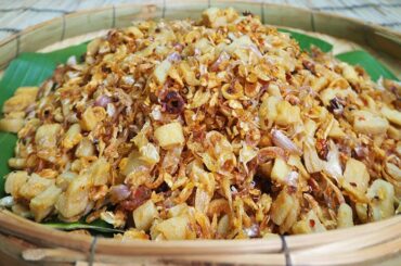 Thai Food Recipes EP.01 - Pork Crackling Chili Paste [SUB]