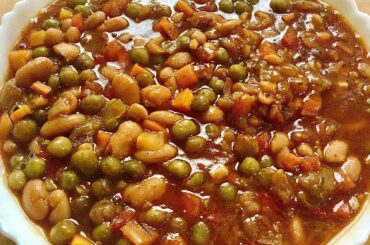 All vegetable recipe: CHILI BEANS AND PEAS