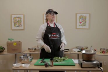 Fresh Taste for Seniors - Quick Bean Chili Recipe