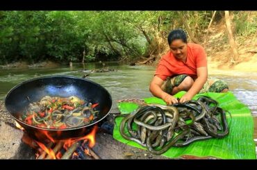 Unique Cooking Eel with chili recipe - Cooking Eel | Cooking skill