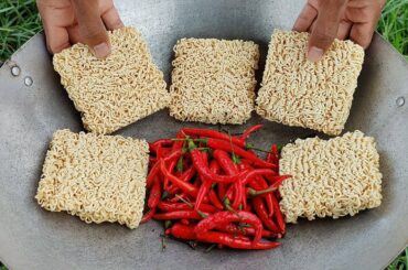 Yellow Noodle Fried Chili Recipe / Spicy Noodle Cooking PATE Recipe