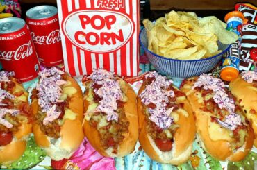 The Ultimate Chili Dogs for Movie Night