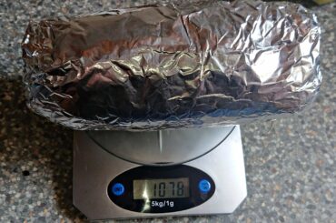 Home Made Burrito - I reckon all burritos need to hit the 1Kg mark to be considered a meal. (it uses an Ancho Pasilla rub on the chicken and a 50% Naga Extreme sauce for the real heat)