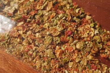 I made some smoked face melting flakes. x2 Reapers, x2 Ghosts, x2 Birds eyes, x2 jalapenos. All fresh from the garden! It's blissful agony.