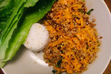 Pork larb/laab sprinkled with fresh habaneros