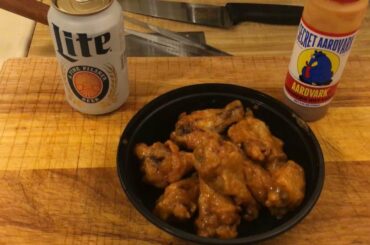 Secret Aardvark hot wings