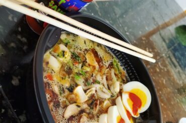 Wanna do a line of F@*king hot sauce on the udon and egg soup? Lol