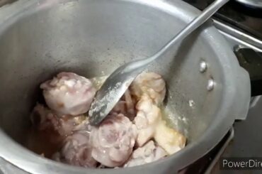 Chicken chili pepper gravy