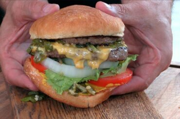 Blake's Lotaburger Green Chili Cheeseburger! | Copycat Recipe | Ballistic Burgers