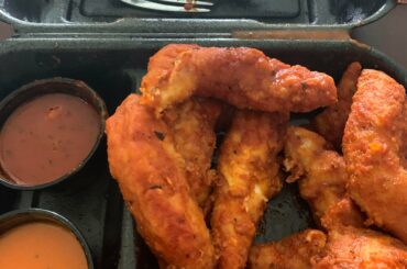 Zaxbys insanity is actually hot!
