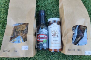 Zurich Mexican speciality store: dried habanero, smokey chipotle and two hot sauces of which one is with smoked Habanero. Looking forward to cooking with these!