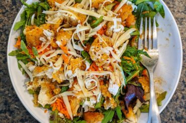 It's not the buffalo sauce as dressing that makes it so hot, but the tequila habanero cheddar.