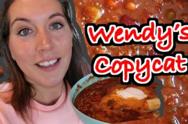 Crockpot Chili (Easy!) Wendy's Copycat Recipe