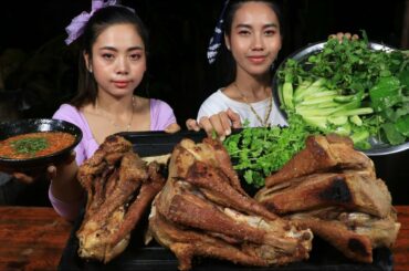 How to cook pork leg crispy with chili sauce recipe