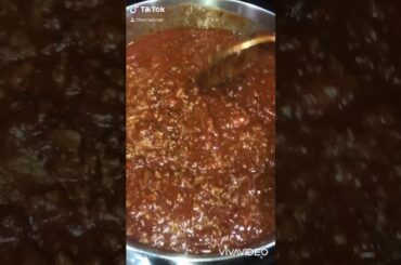 Chili recipe - How to make homemade chili with beans
