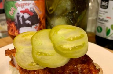 🔥CLE Hot Chicken 🔥 fried chicken • homemade hot sauce • homemade pickle tomato • ciabatta