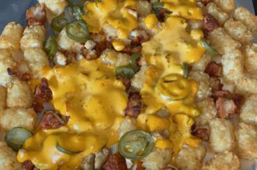 My hangover food from yesterday: Loaded Jalapeño tots featuring the new blazin wings from Bdubs, homemade Habanero queso and a generous serving of Peppers of Key West’s Carolina Reaper sauce