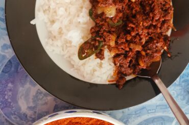 Spicy vegan stir fry meat made with sichuan mixed spice powder! Kinda exited about this!
