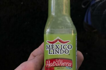If anyone is looking for a good hot sauce with straight chili taste that pairs well with anything without changing the flavor profile, then I got your sauce right here. It even works with sushi since it just tastes like fresh chili. And it’s a lovely heat.