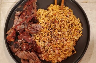 2X Samyang Noodles With Smoked Honey Gochujang Pork
