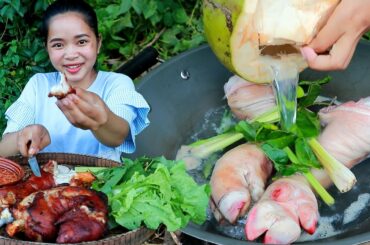 Boil And Fried Pork Leg With Chili Sauce Recipe
