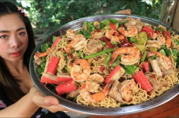 How to cook noodle salad with shrimp and chili sauce recipe