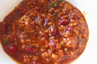 HOMEMADE CHILI RECIPE | QUICK & EASY