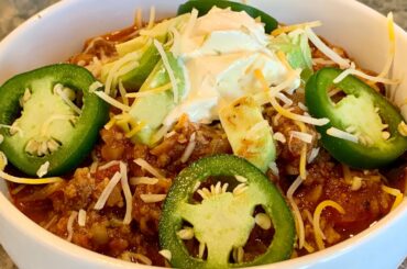 The Most Flavorful Low-Carb Keto Chili Recipe - Simply Delicious!