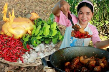 Fry Big Chicken With Kaffir Lime Leaves And Chili Recipe